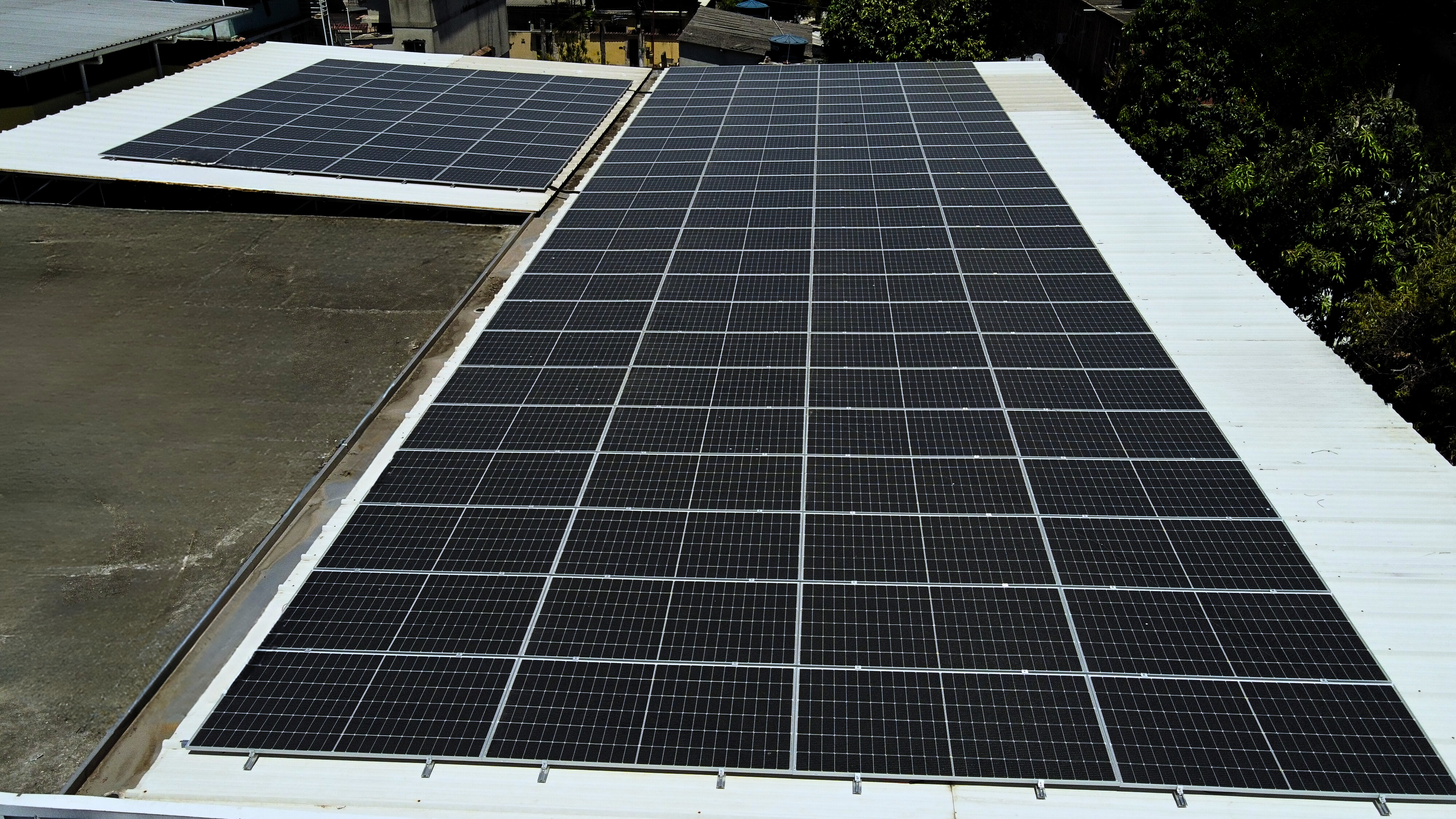 Provedor de Internet — 77 kWp — Duque de Caxias, RJ
